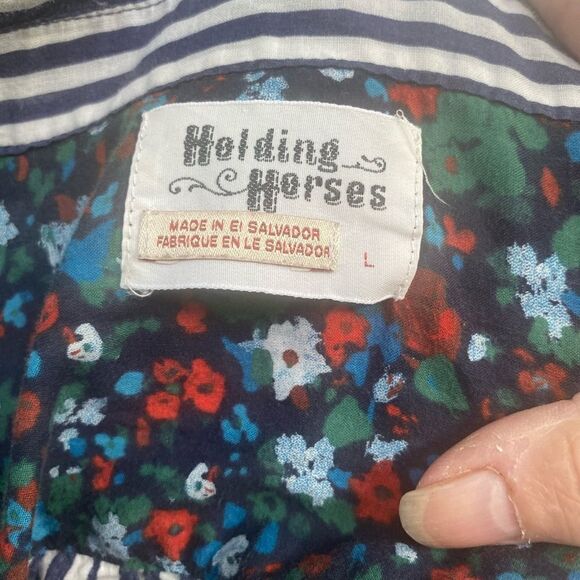 Holding Horses Anthropology Wm’s Large Blue Striped Tie Front Button Down Shirt - Picture 6 of 7